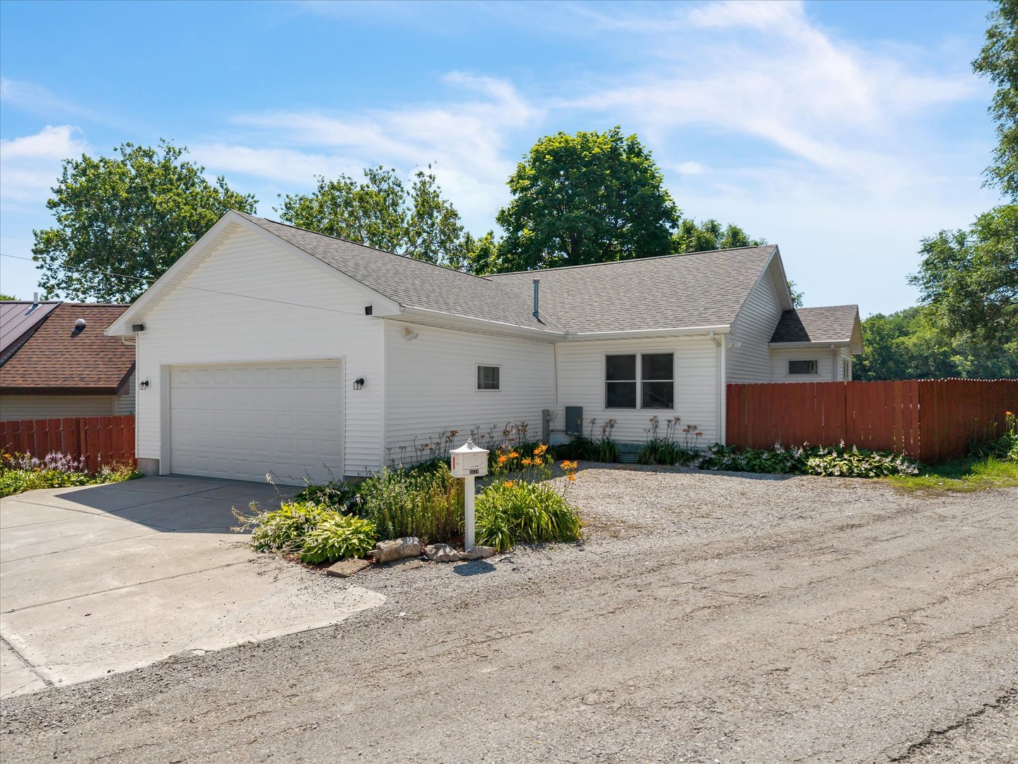 4629 34th Street Property Photo 4