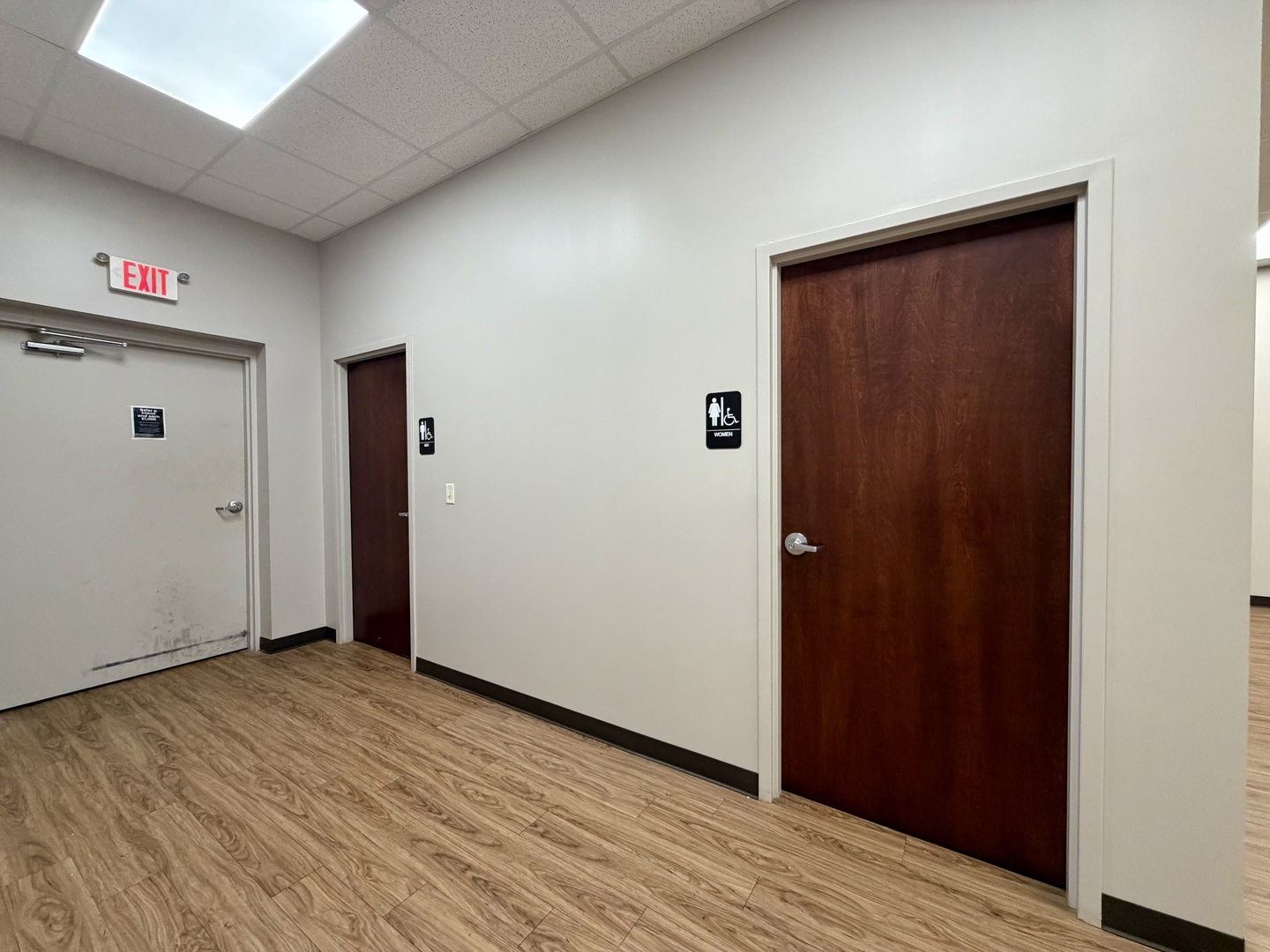 2688 Dekalb Avenue Property Photo 13
