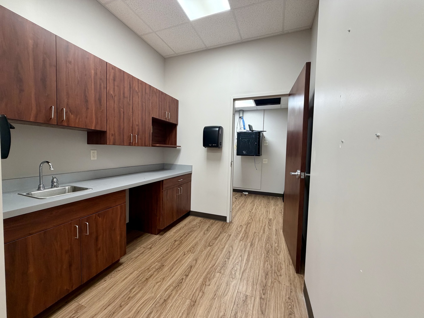 2688 Dekalb Avenue Property Photo 14