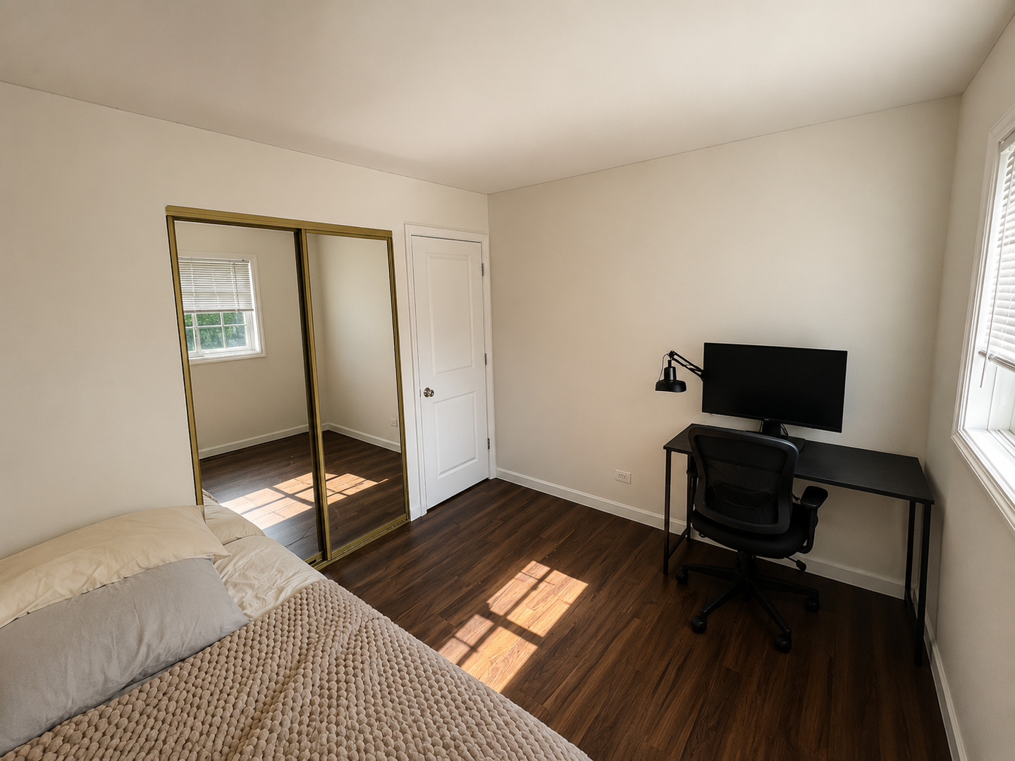 2010 Carleton Road Property Photo 4