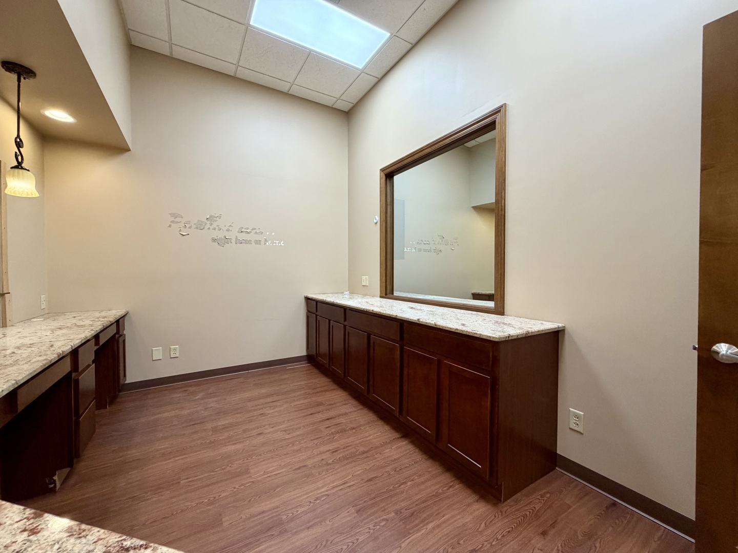 2127 Midlands Drive 204 Property Photo 14