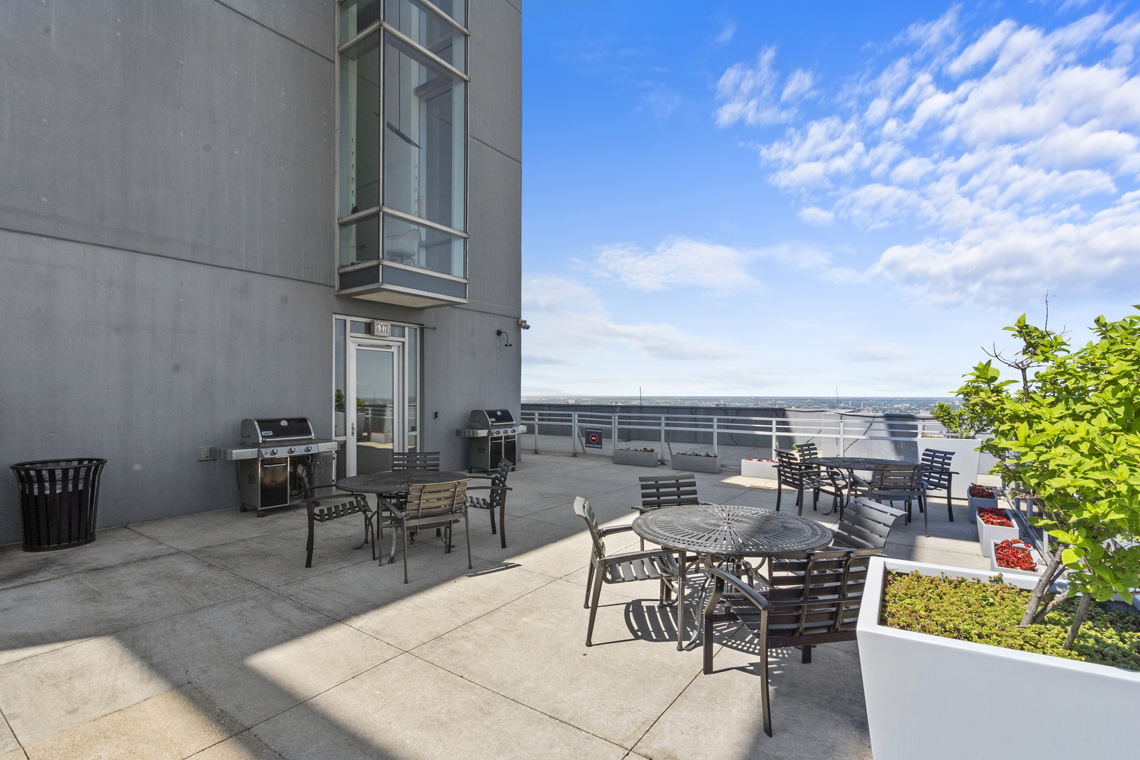 737 W Washington Boulevard 3406 Property Photo 17