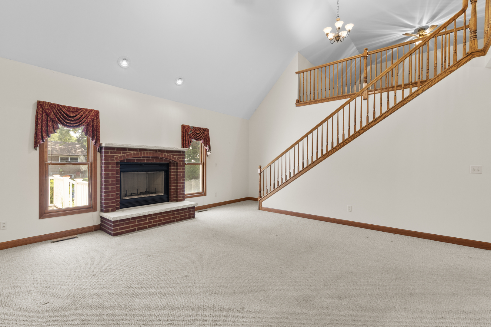 406 E Knights Road Property Photo 6