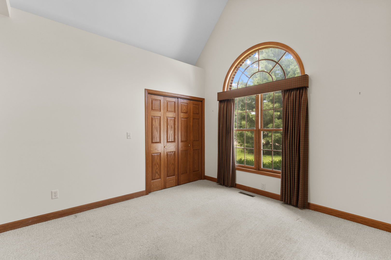 406 E Knights Road Property Photo 14