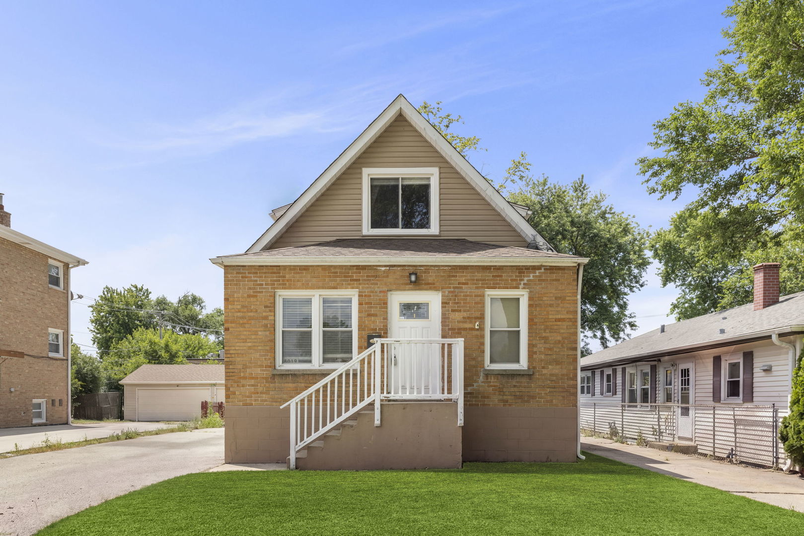 8019 46th Street Property Photo 2