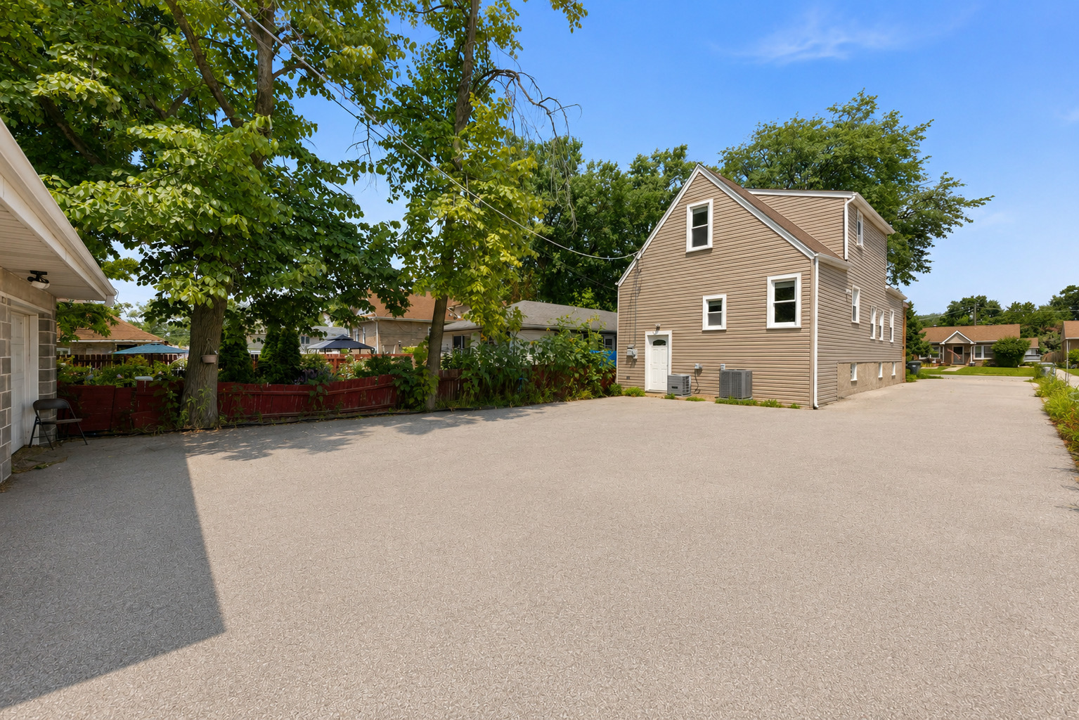 8019 46th Street Property Photo 27