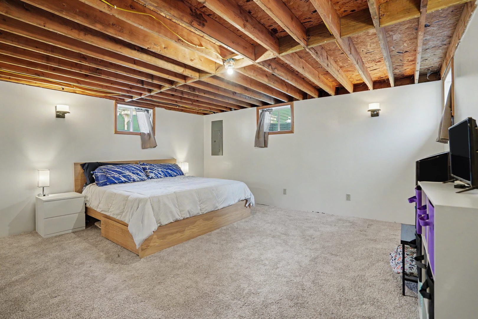 619 Middle Road Property Photo 19