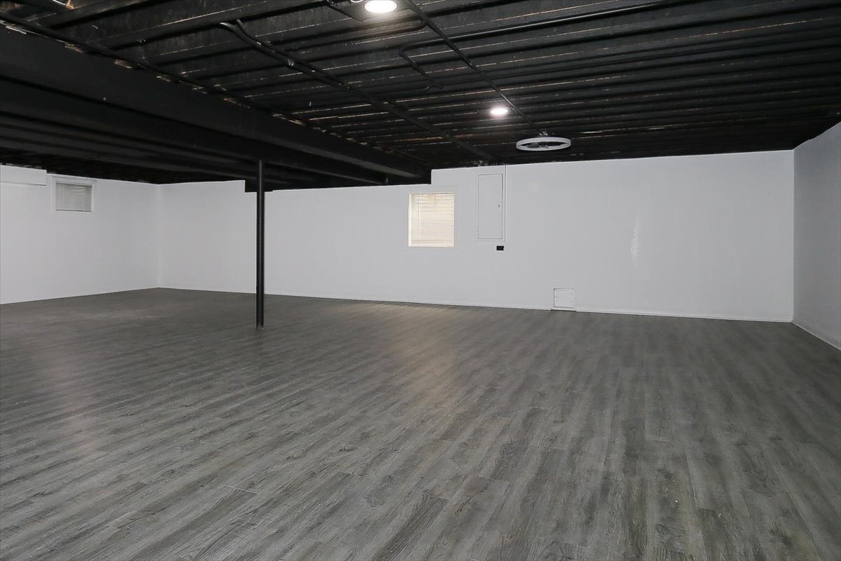 5n523 E Lakeview Circle Property Photo 39