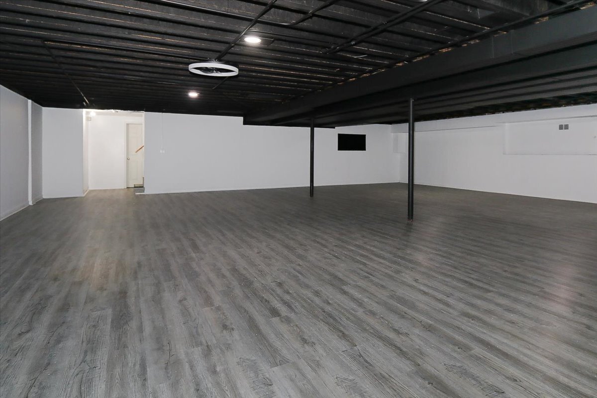 5n523 E Lakeview Circle Property Photo 41