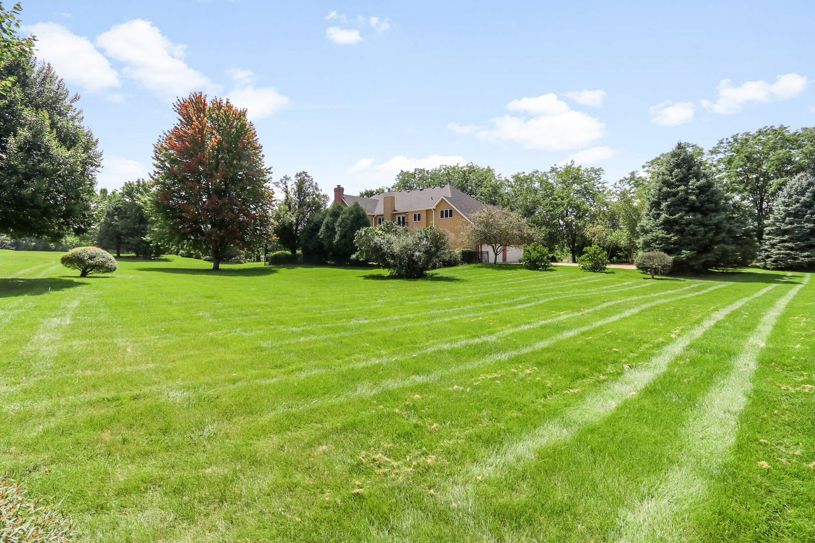 5n523 E Lakeview Circle Property Photo 47