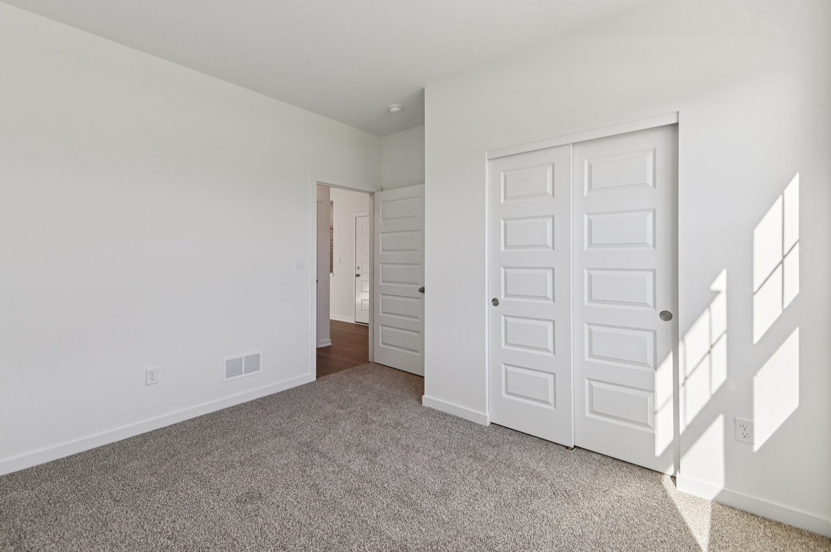14565 S Greenbriar Drive Property Photo 18