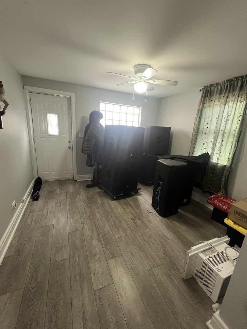 15704 Willard Avenue Property Photo 9