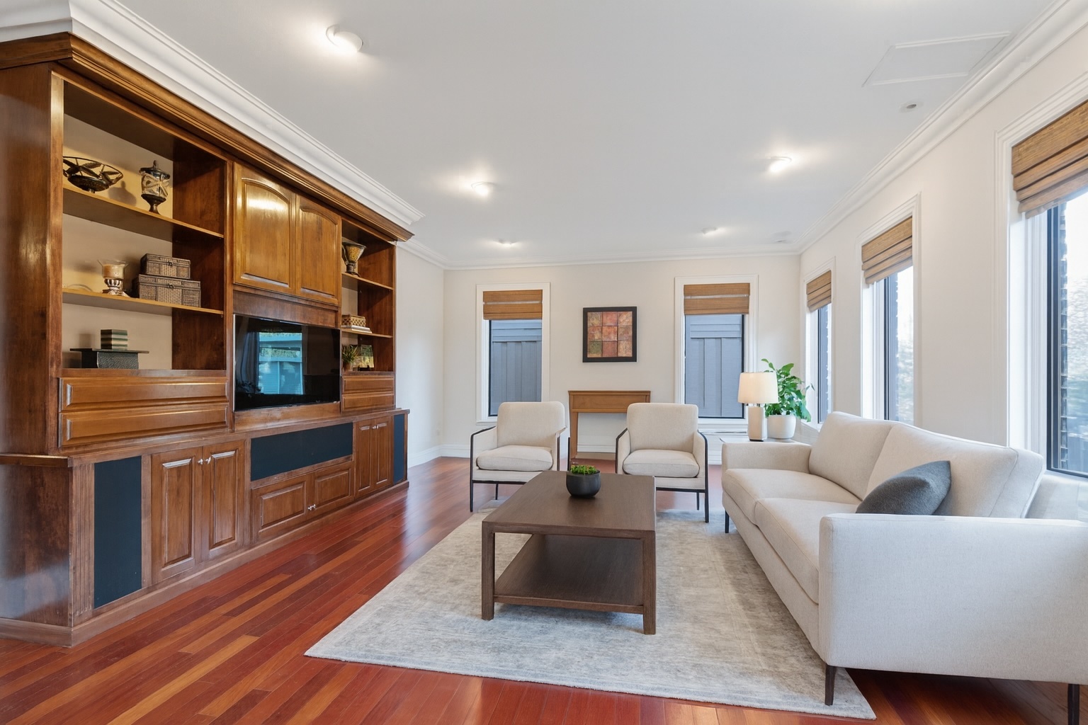 9435 Central Park Avenue Property Photo 10