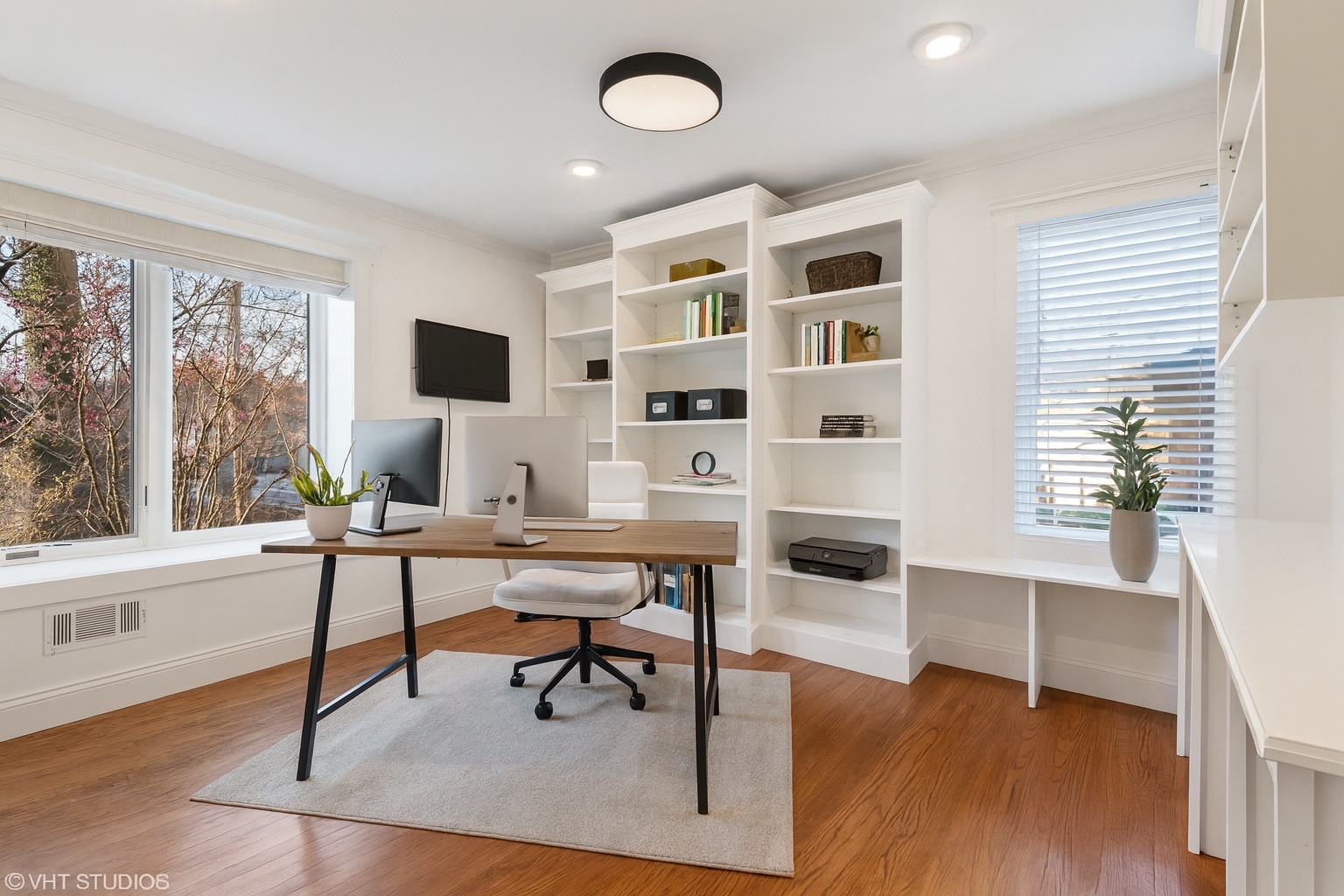 9435 Central Park Avenue Property Photo 14