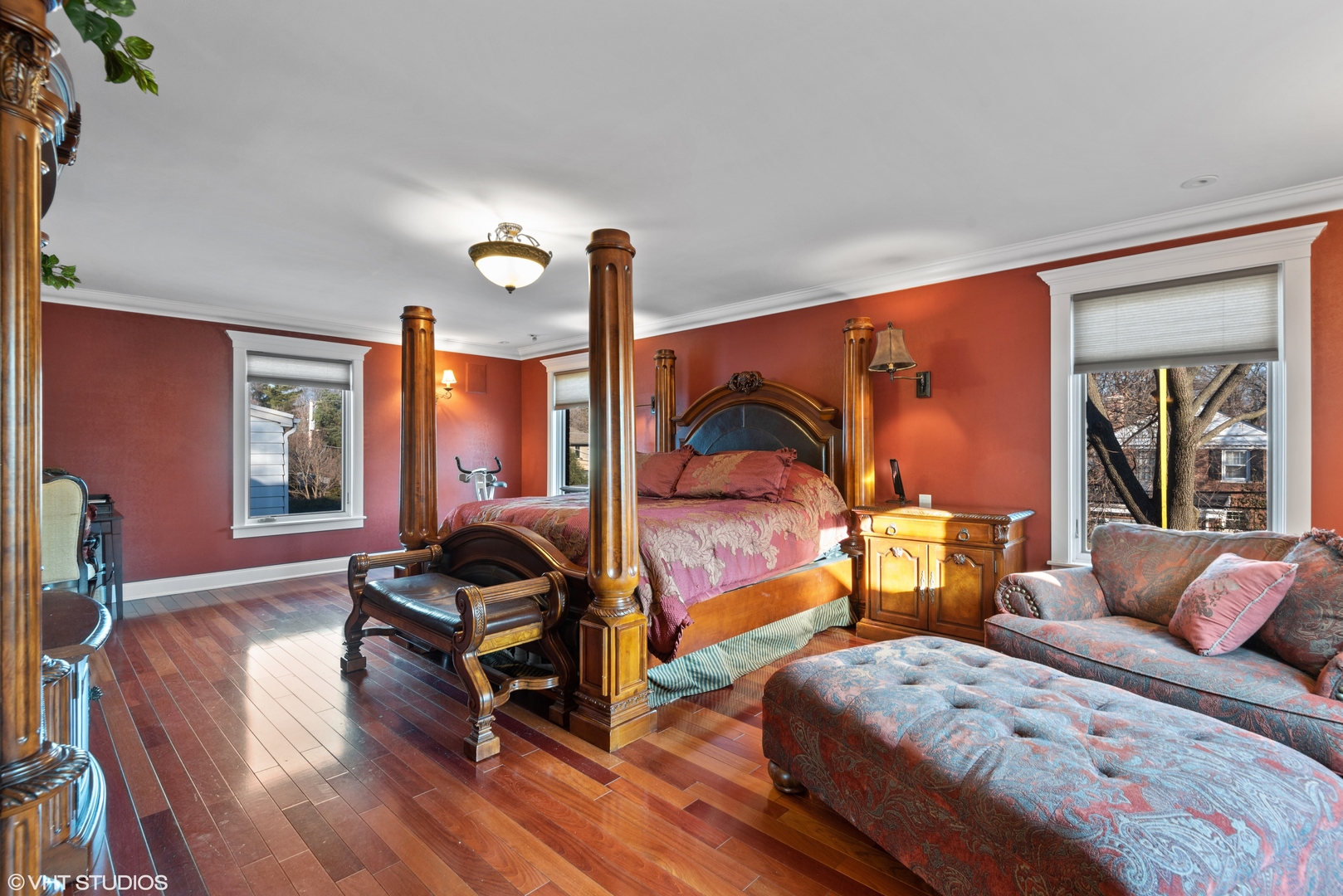 9435 Central Park Avenue Property Photo 18