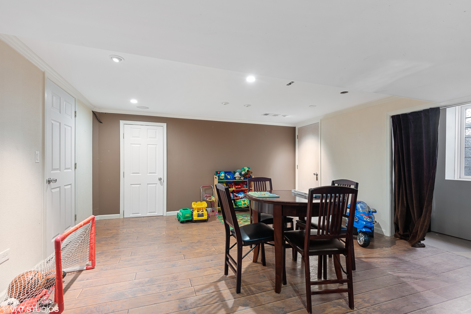 9435 Central Park Avenue Property Photo 37