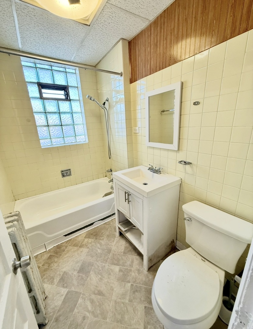 743 E 69th Place Property Photo 8