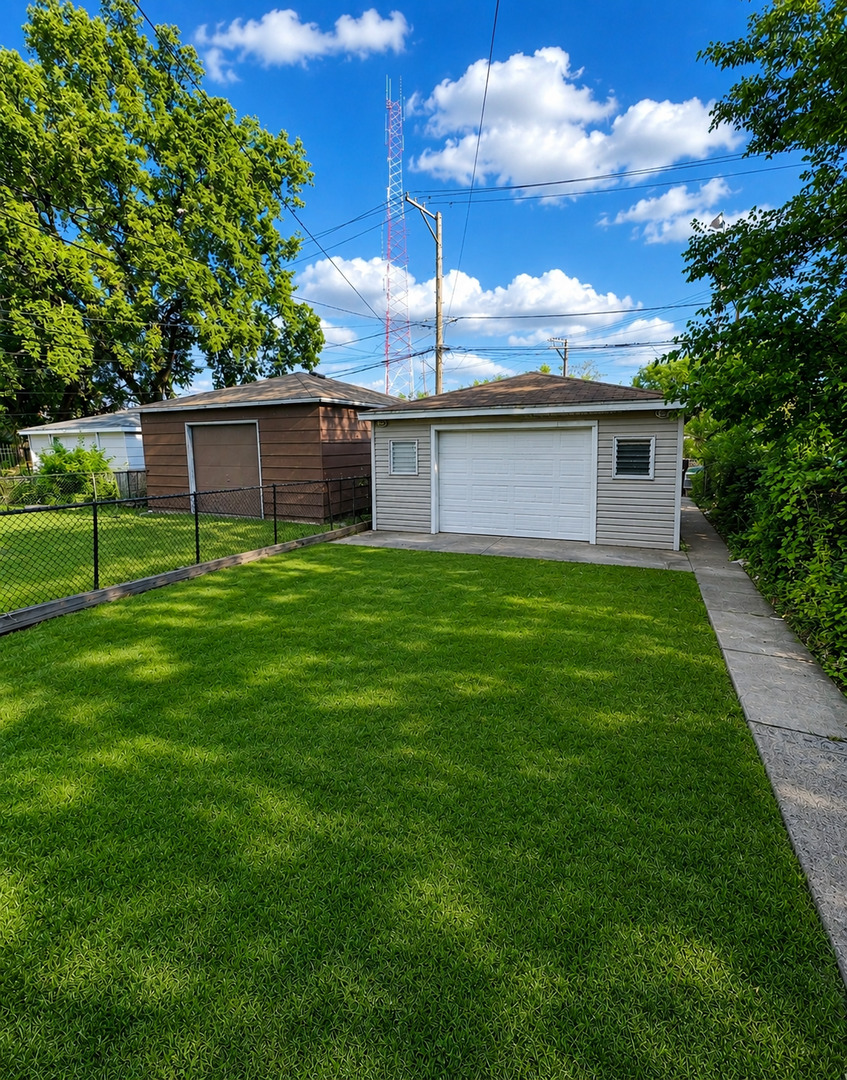 743 E 69th Place Property Photo 36