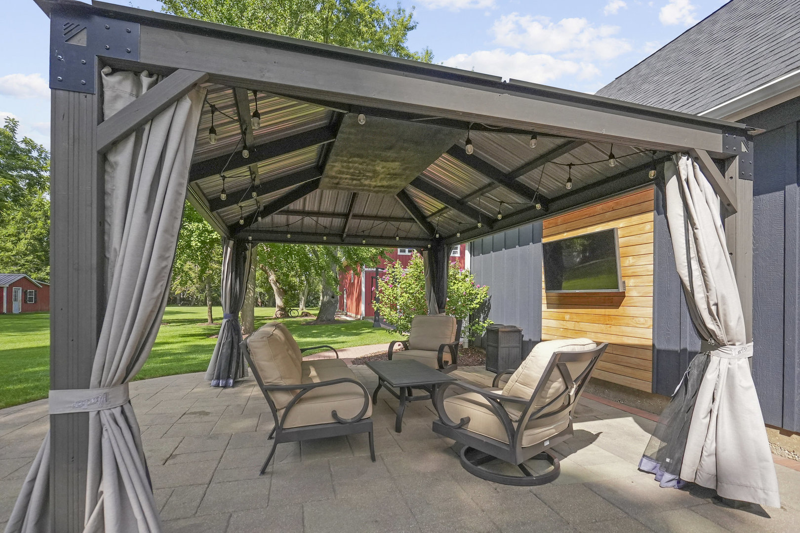3614 Wolf Road Property Photo 40