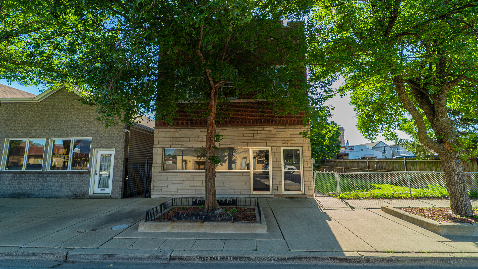 13351 S Baltimore Avenue Property Photo 2