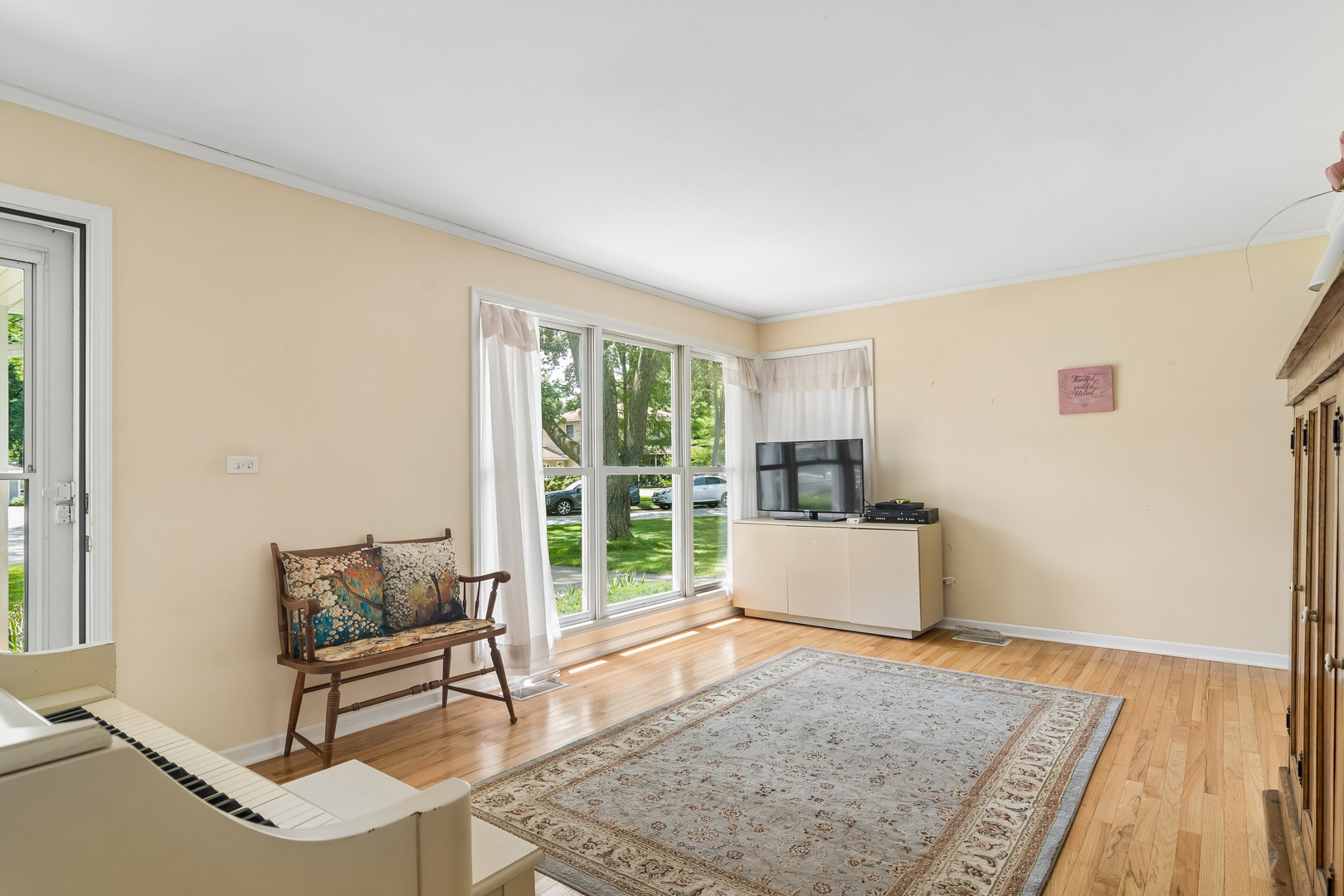 2102 George Street Property Photo 4