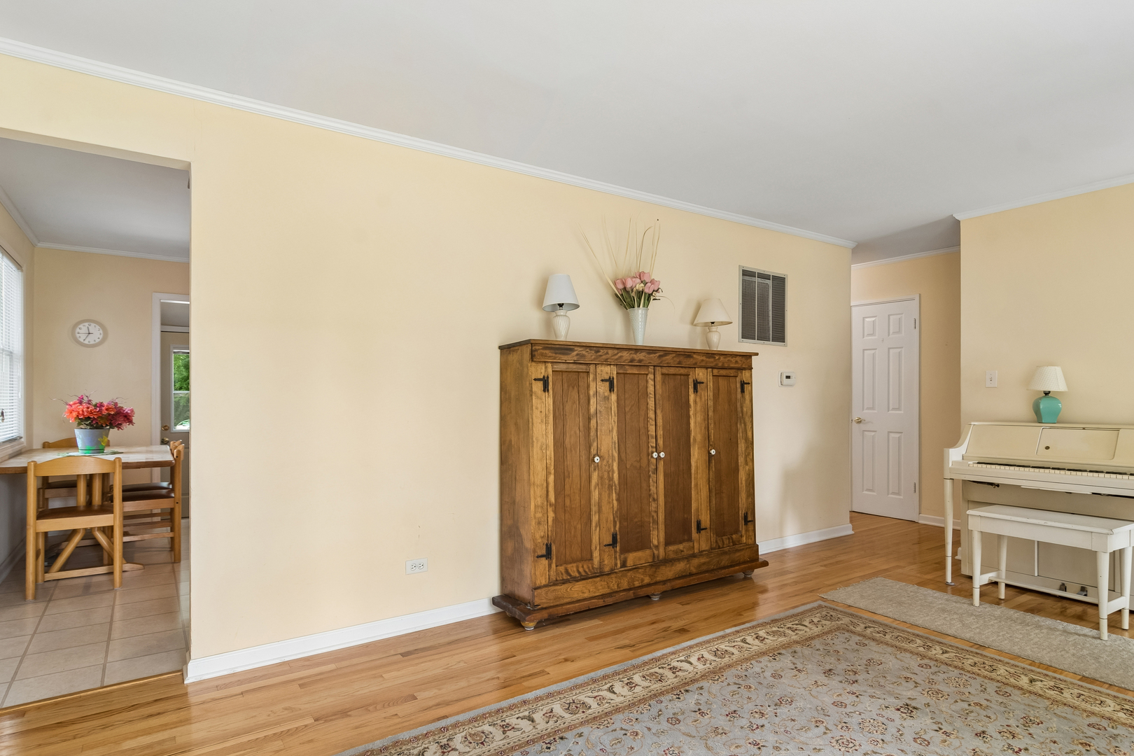 2102 George Street Property Photo 7