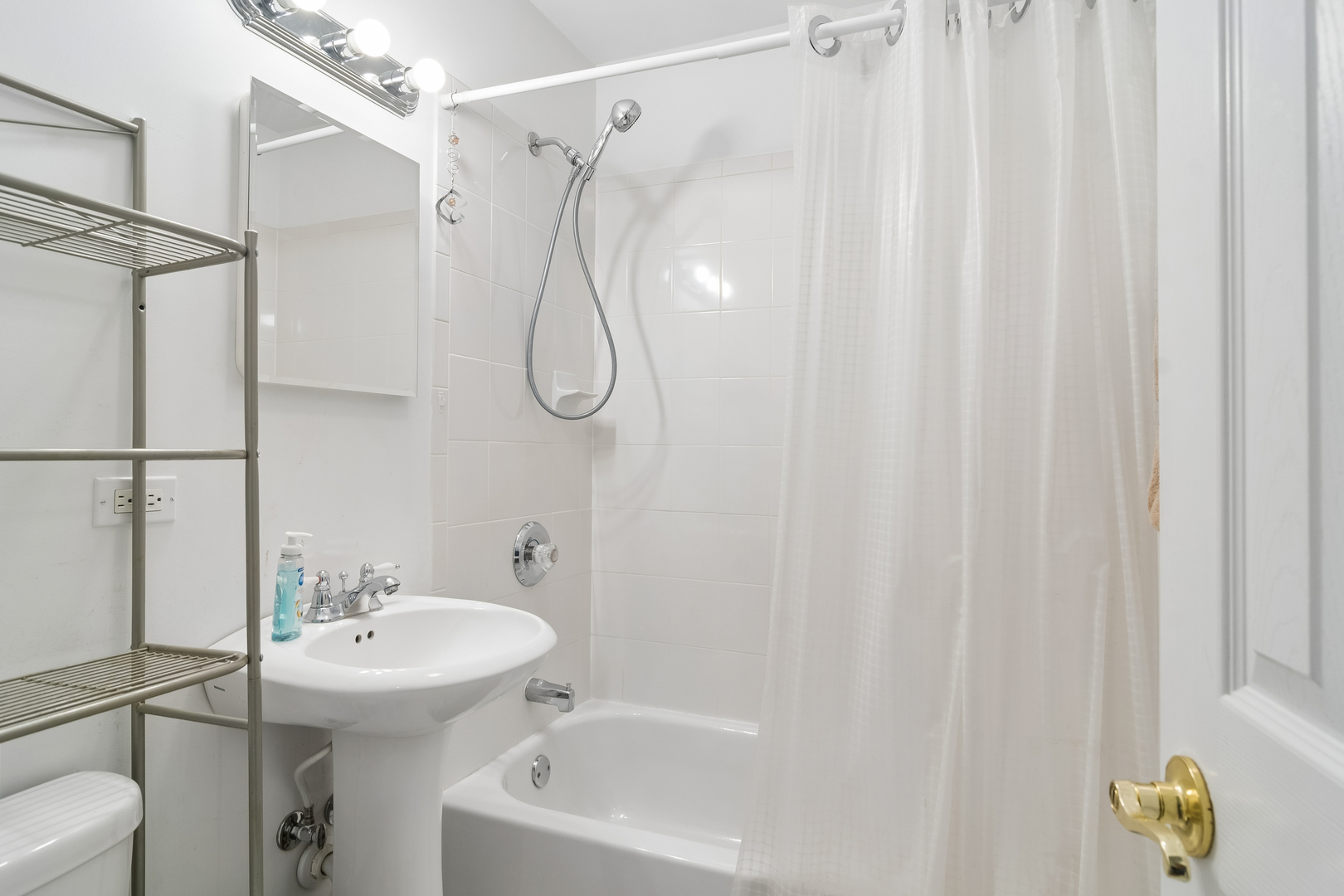 2102 George Street Property Photo 15