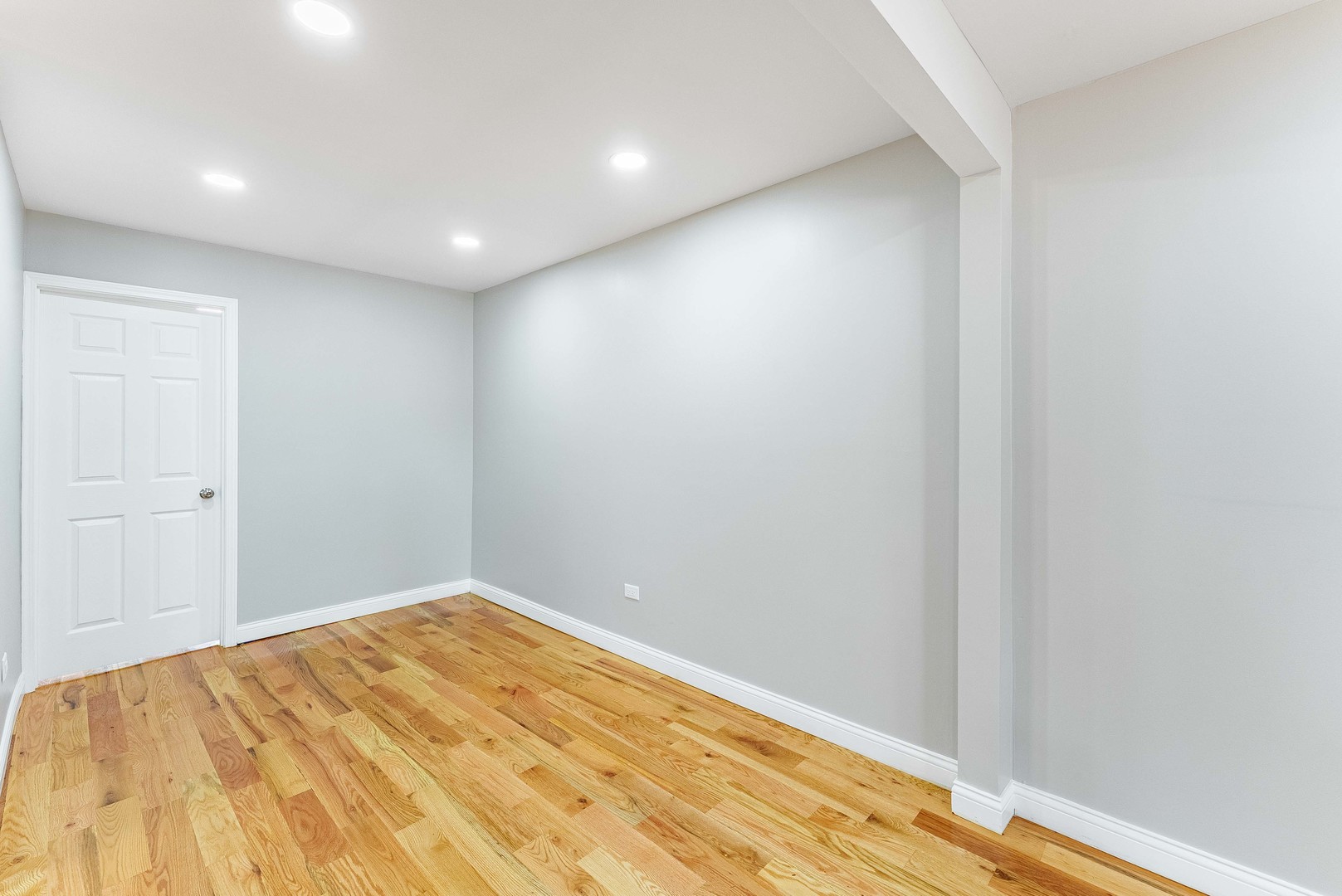 14459 Center Avenue Property Photo 5