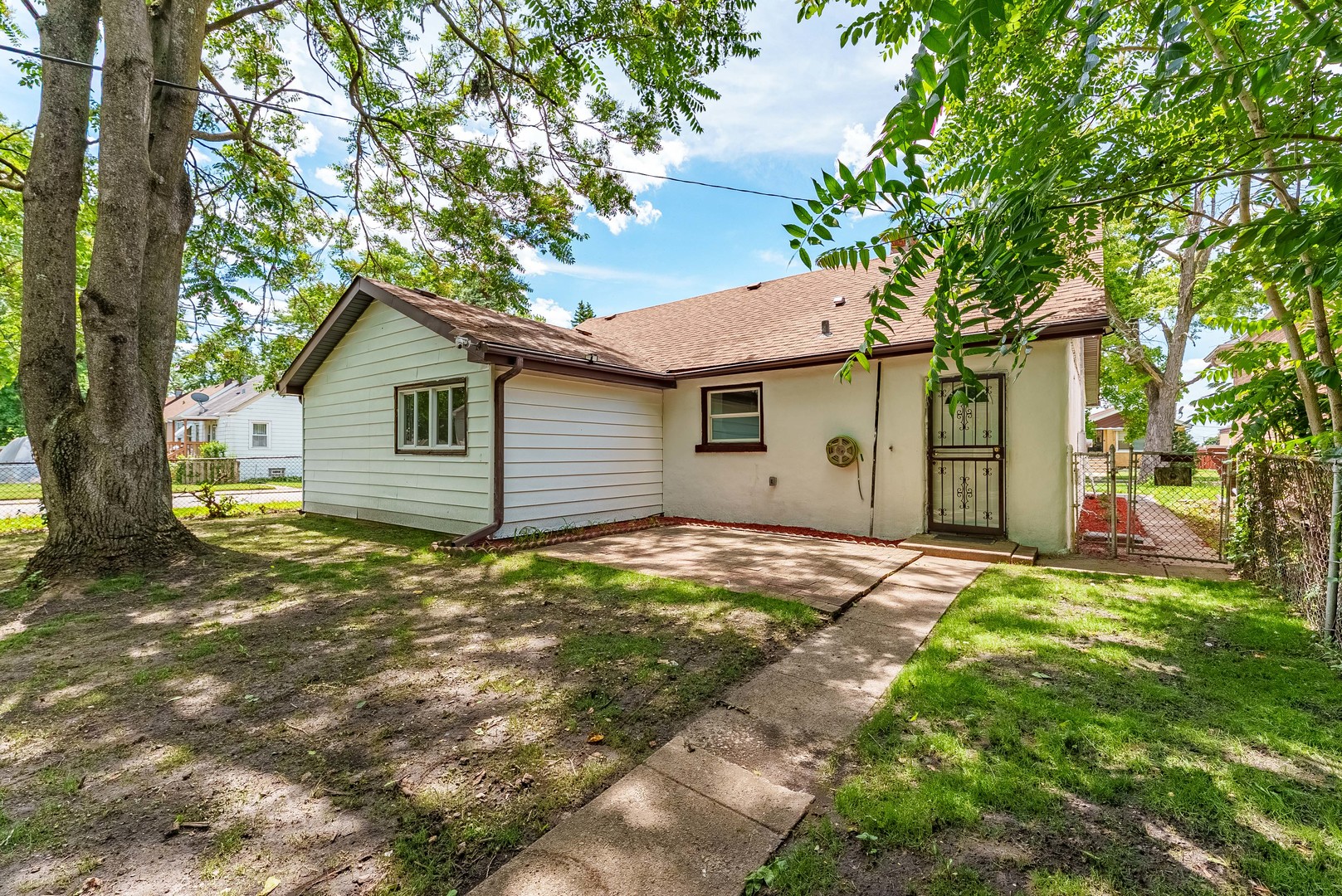 14459 Center Avenue Property Photo 17