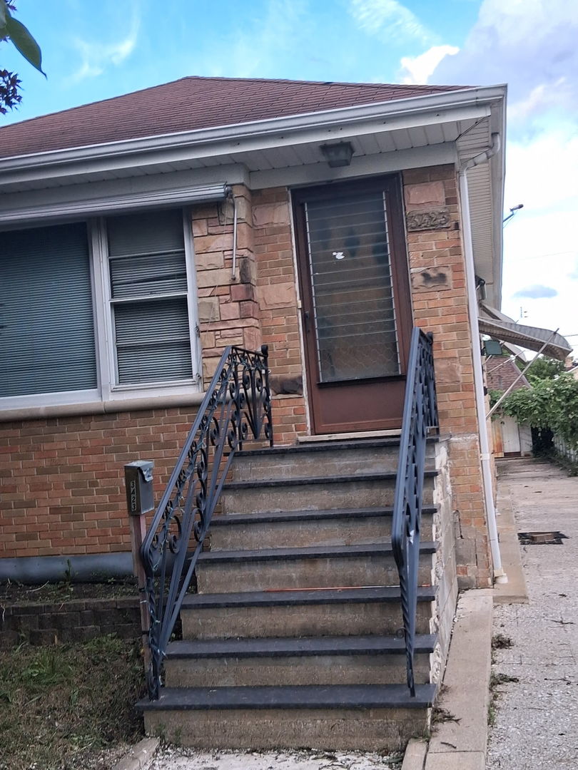 3423 N Osceola Avenue Property Photo 2