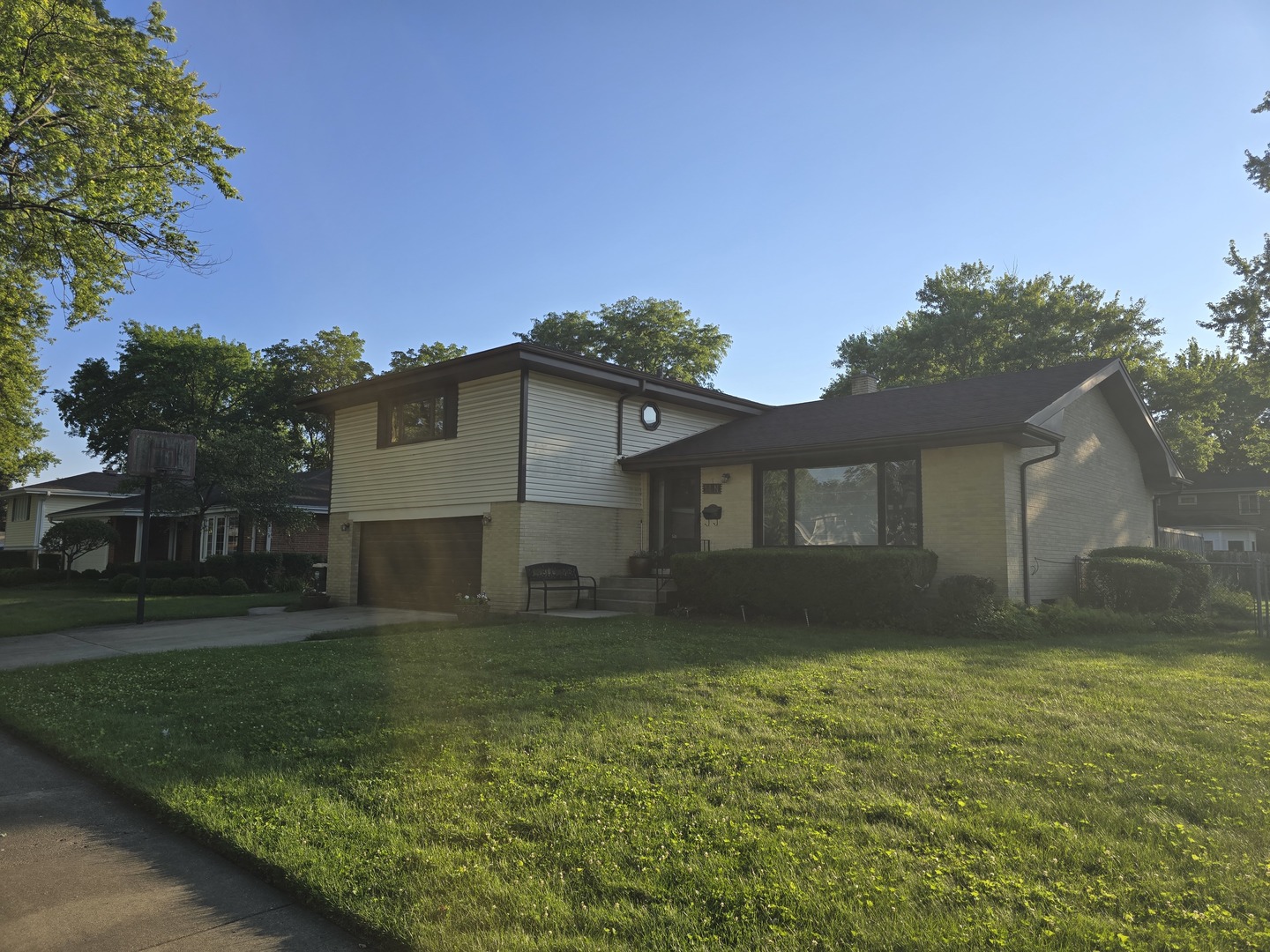 14 N Forrest Avenue Property Photo 2