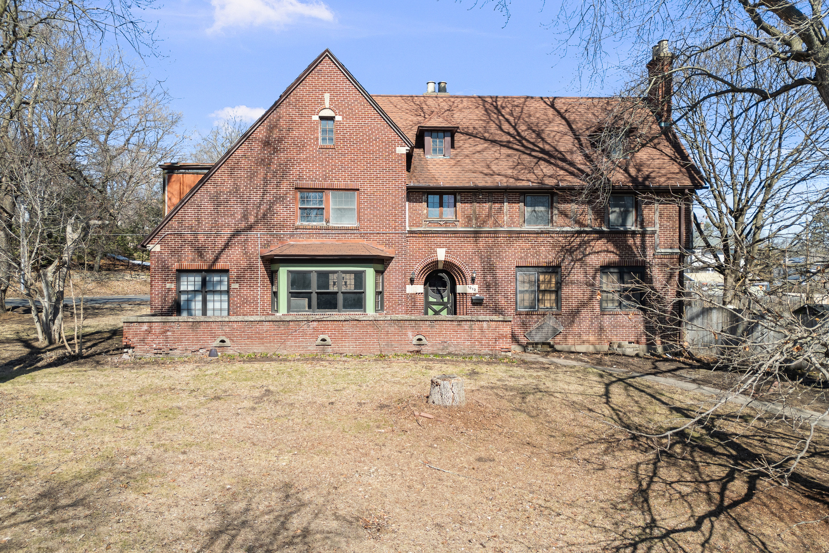1012 5th Avenue Property Photo 1