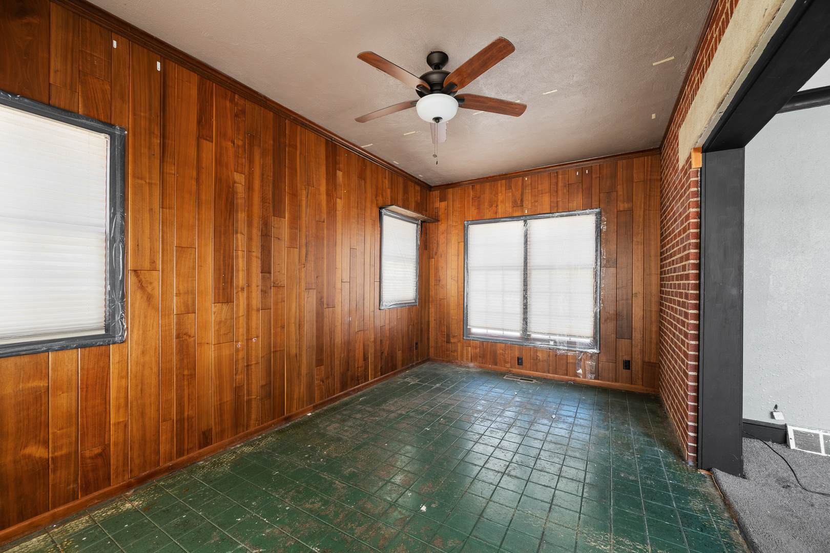 1012 5th Avenue Property Photo 11