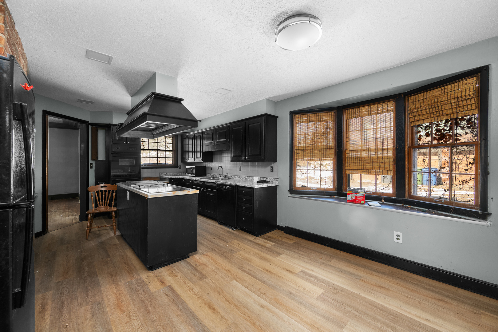 1012 5th Avenue Property Photo 18