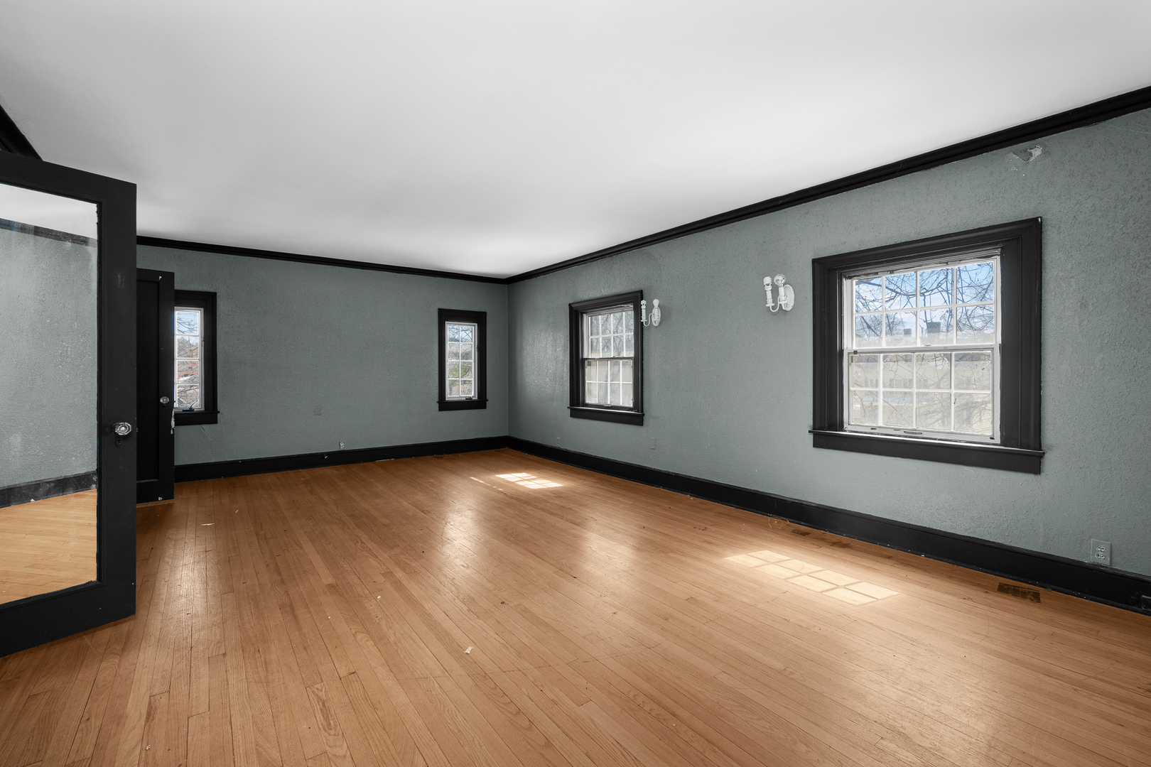 1012 5th Avenue Property Photo 23