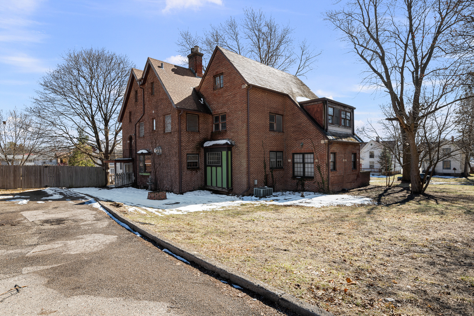 1012 5th Avenue Property Photo 40