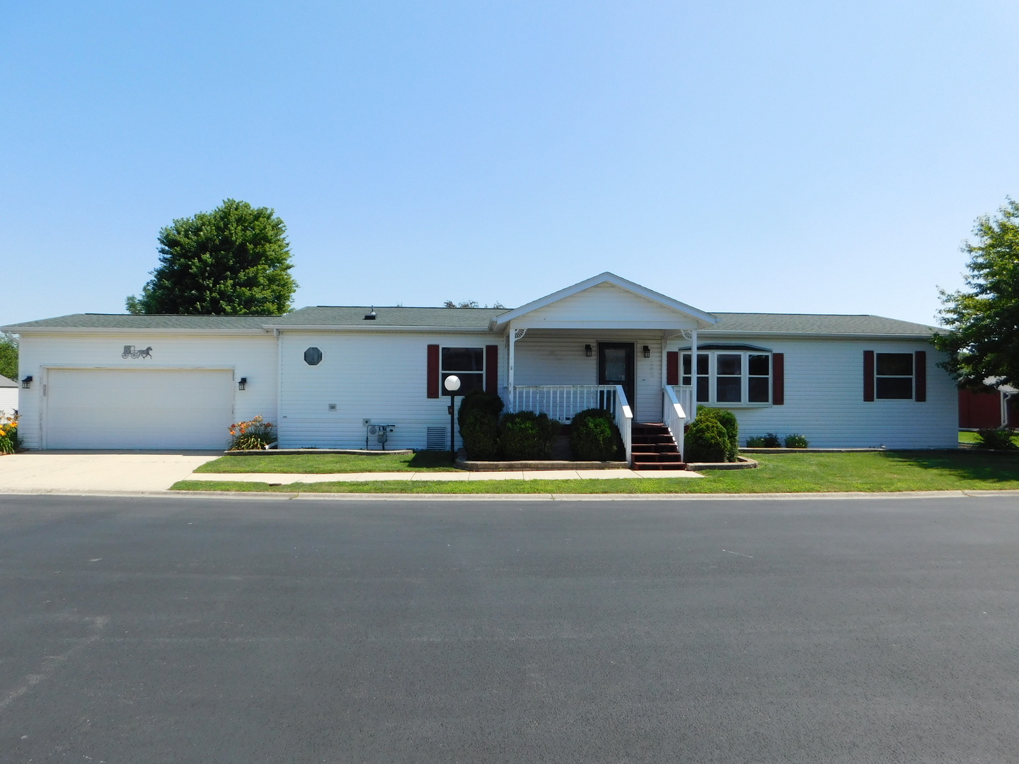 746 Mallard Circle Property Photo 1