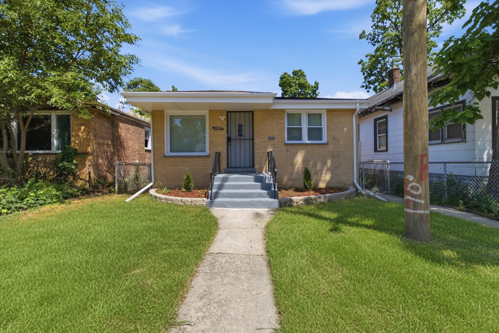 14807 Wood Street Property Photo 2