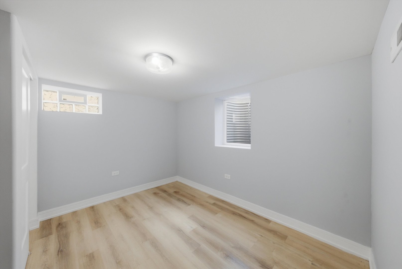 14807 Wood Street Property Photo 11