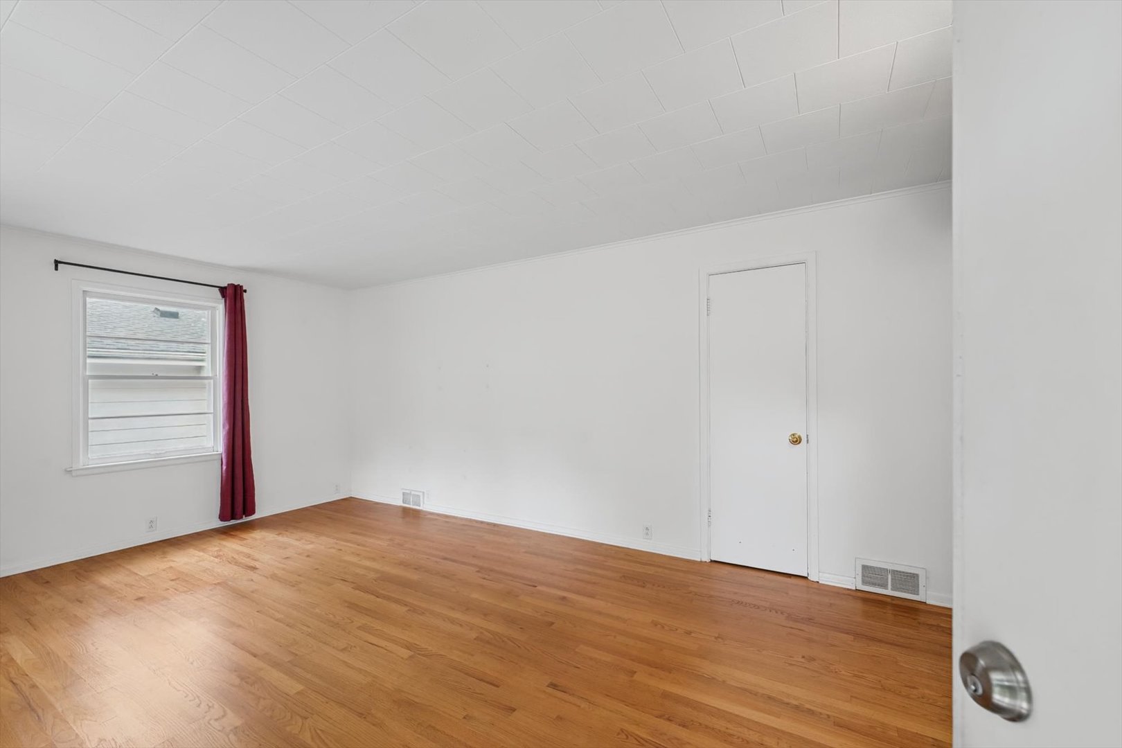 705 Dover Place Property Photo 5