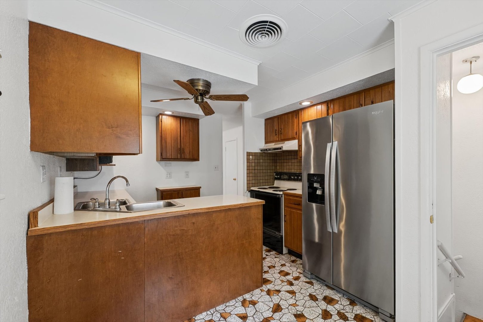 705 Dover Place Property Photo 15