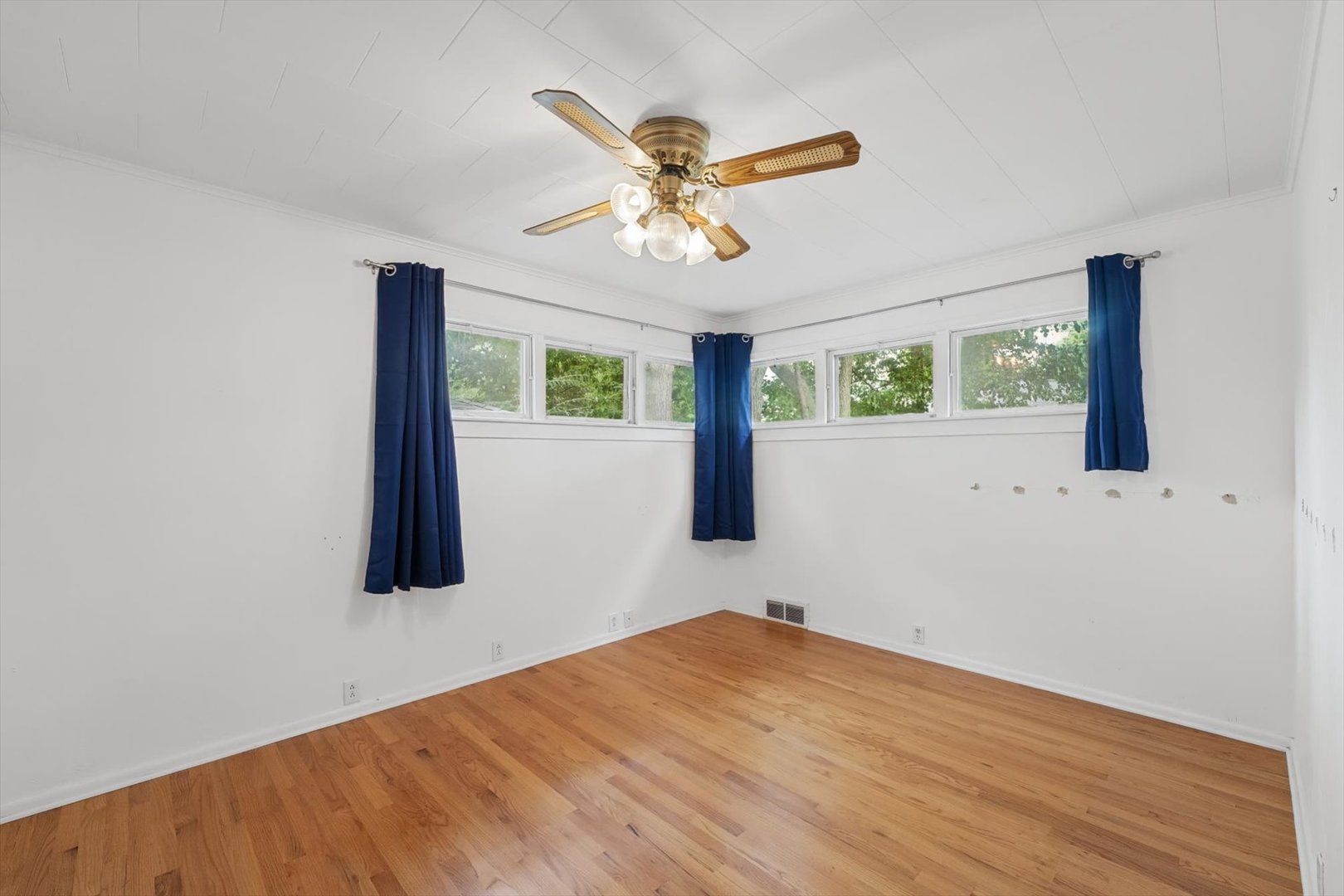 705 Dover Place Property Photo 23