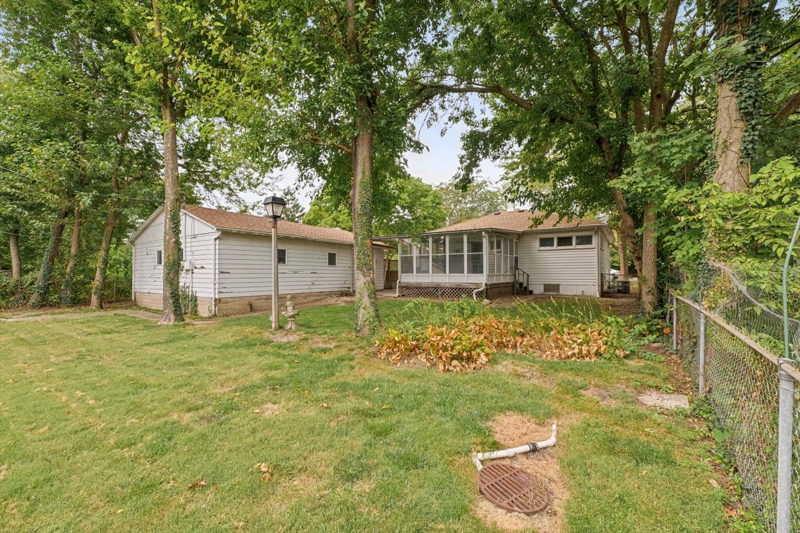 705 Dover Place Property Photo 37