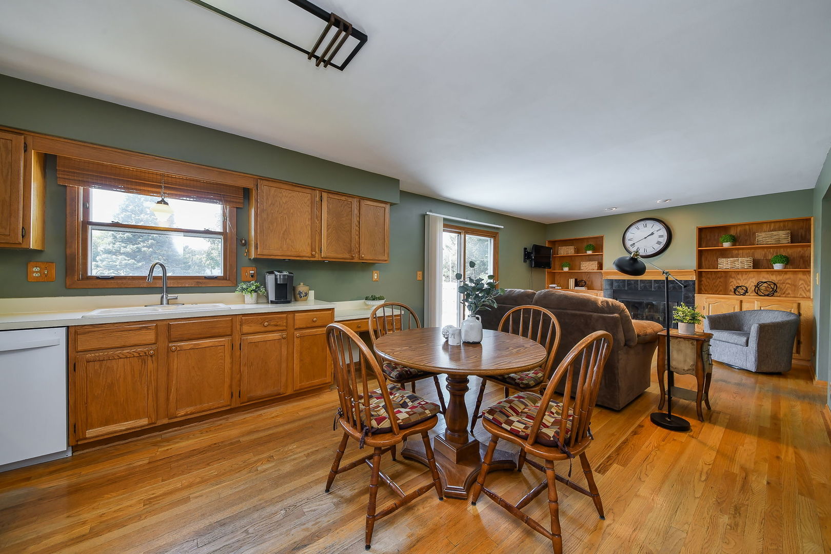 102 Juniper Drive Property Photo 10