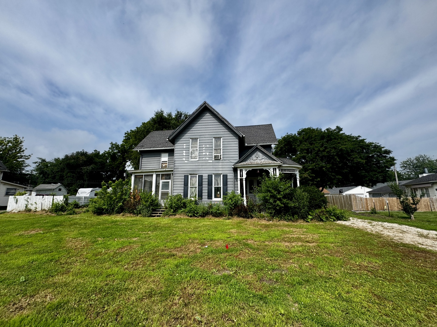 526 N Chestnut Street Property Photo 1