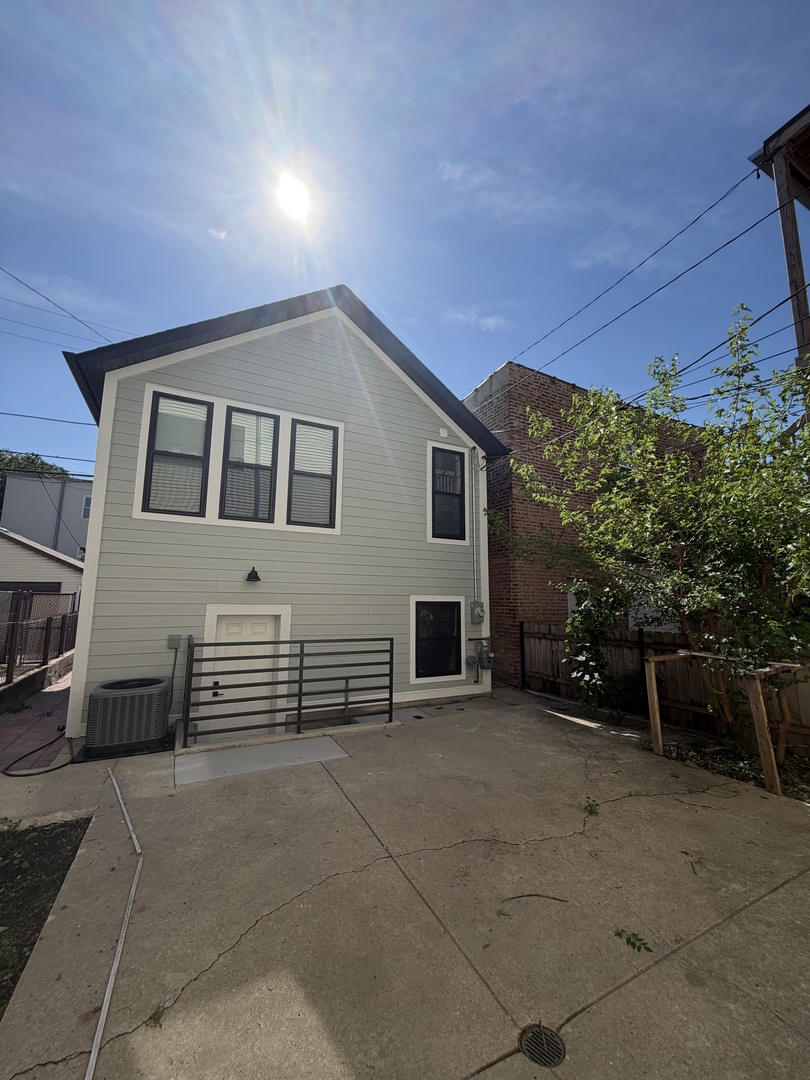 3351 S Union Avenue CH Property Photo 1
