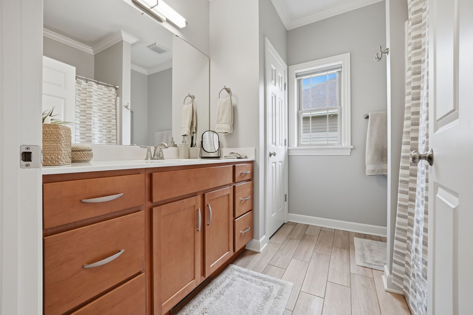 1934 Parkside Drive Property Photo 29