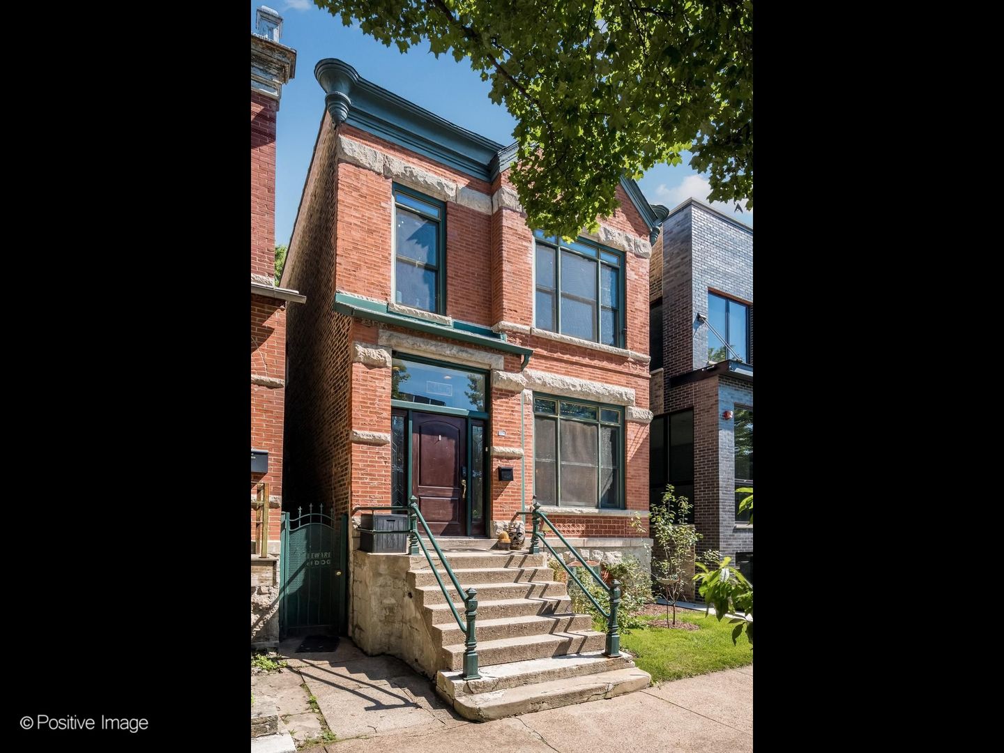 2436 W Superior Street Property Photo 1