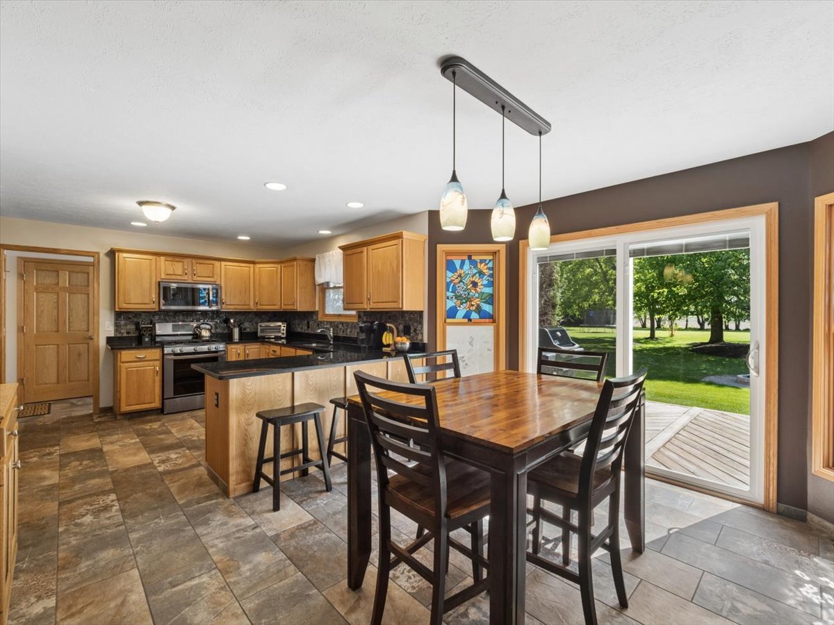12743 Vestas Place Property Photo 4