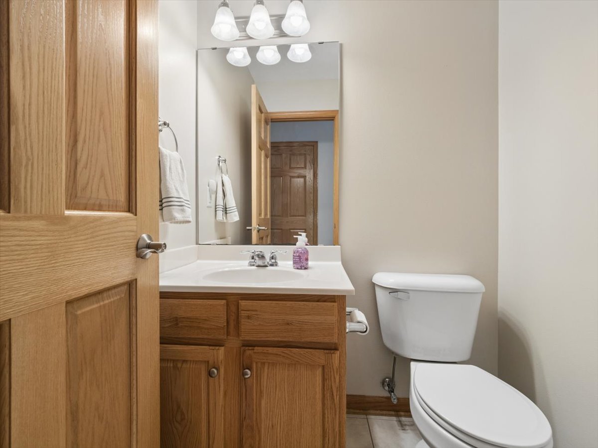 12743 Vestas Place Property Photo 8